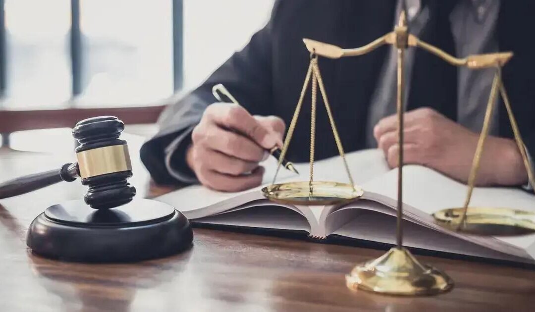 Contrato de factoring: como antecipar recebíveis e alavancar seu negócio