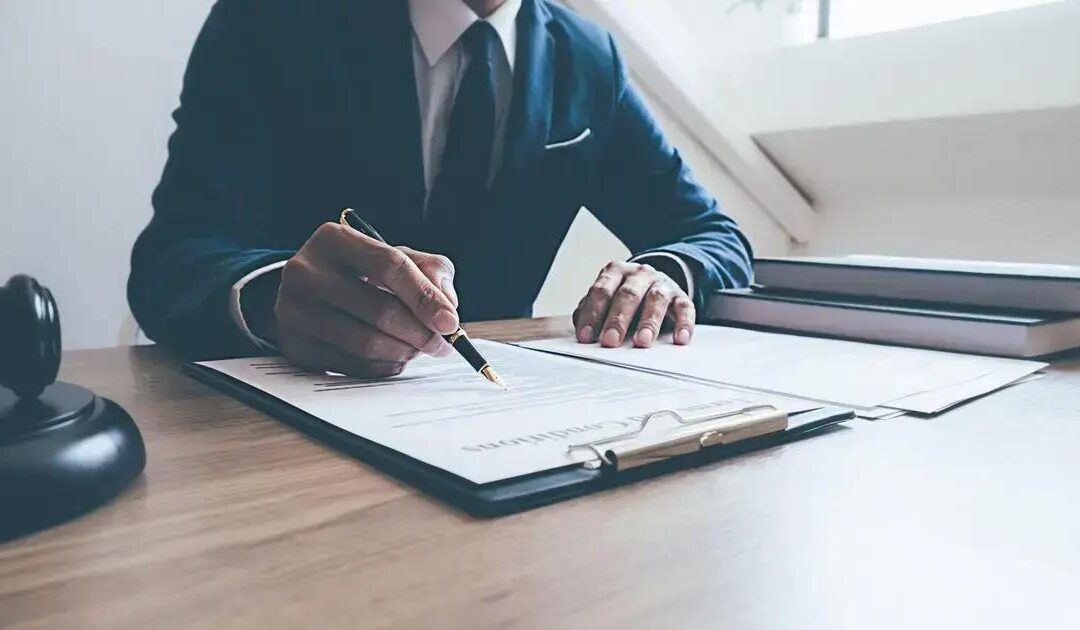Contratos bancários: entenda seus direitos e garanta sua segurança financeira